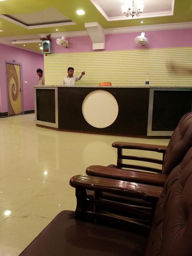 Hotel Sanchita Palace Forbesganj Bagian luar foto