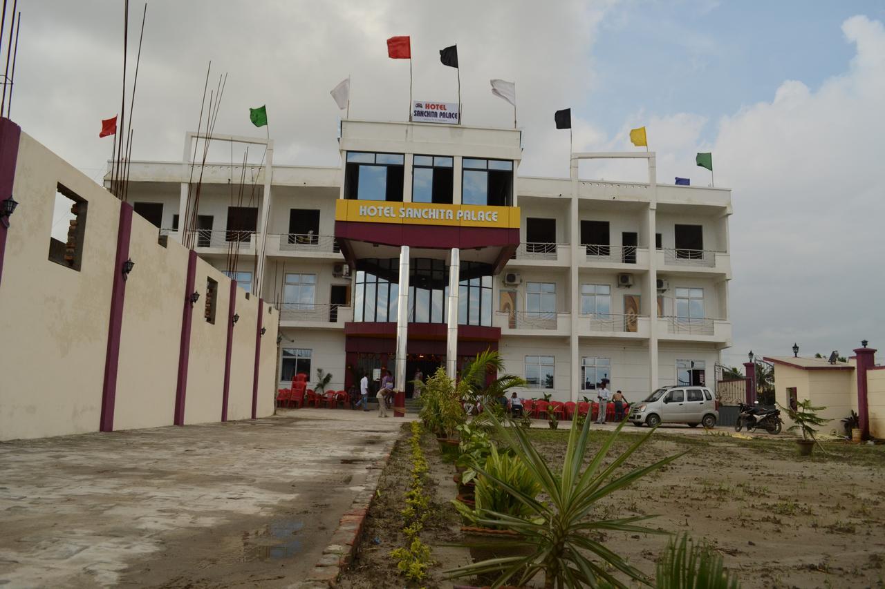 Hotel Sanchita Palace Forbesganj Bagian luar foto